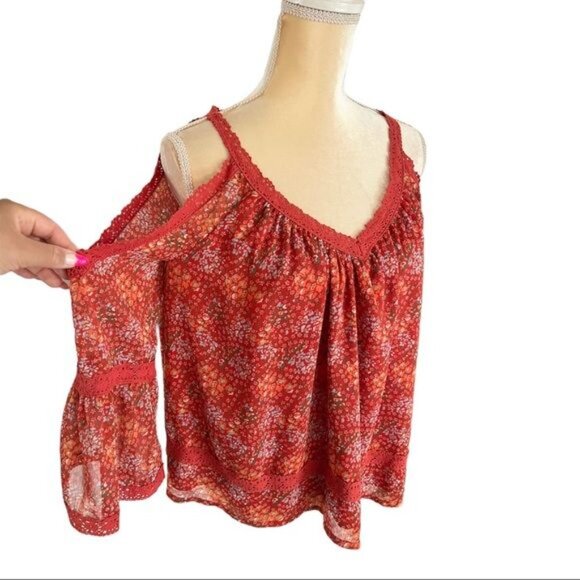 Rebecca Minkoff Deneuve Floral Cold Shoulder Blouse Size XXS Red Bell Sleeve - Picture 5 of 8
